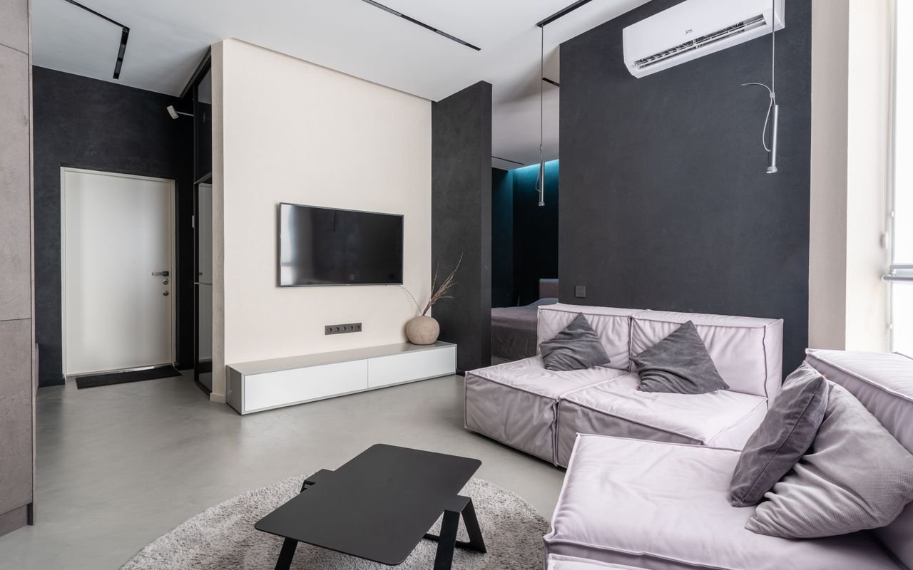 Climatisation mono-split murale dans un salon à Lyon