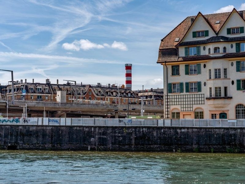 Reprise d'une fuite de toiture sur un immeuble ancien des quais de Saône à Couzon-au-Mont-d'Or