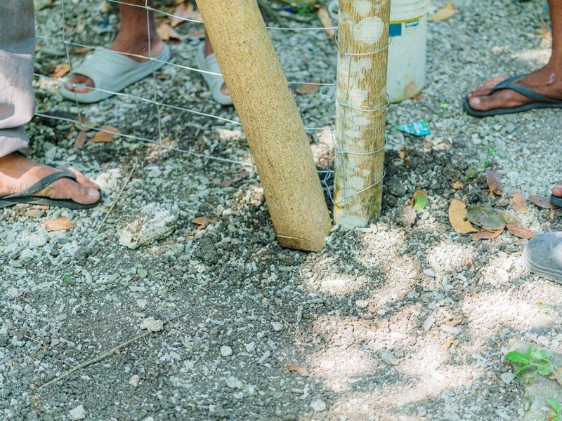 Création d'une prise de terre dans le terrain d'une maison de coteau à Tassin-la-Demi-Lune