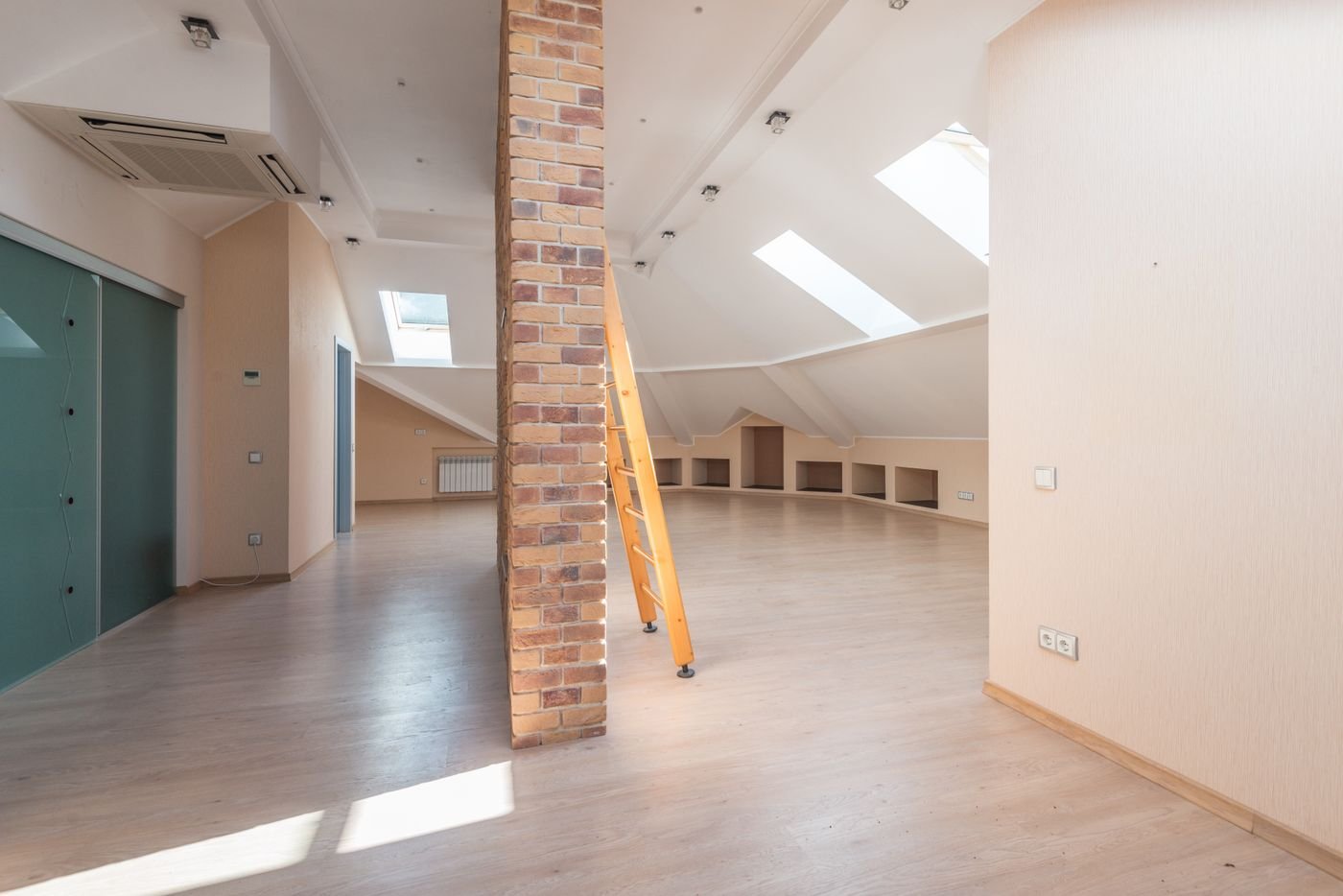 Aménagement des combles d'une maison ancienne à Caluire