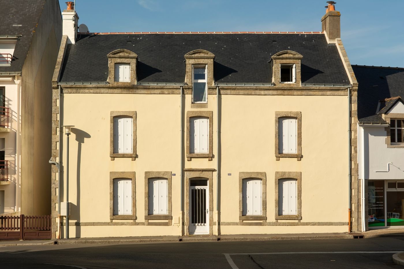 Rénovation d'une maison de ville à Lyon avec façade en pierre